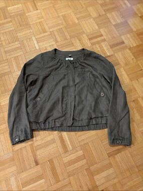 Malvin Women’s Lightweight Cropped Jacket.  Brownish khaki